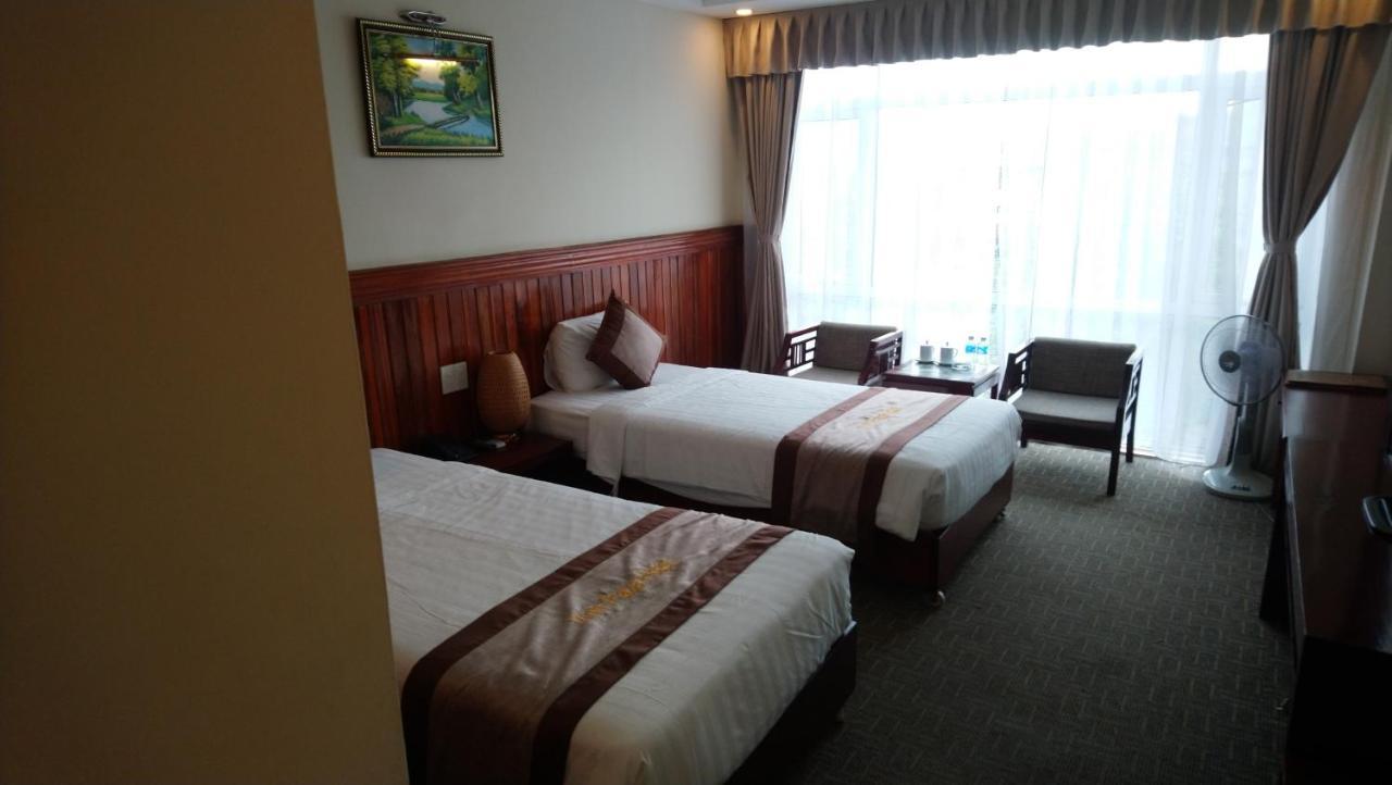 Vinh Plaza Hotel Esterno foto