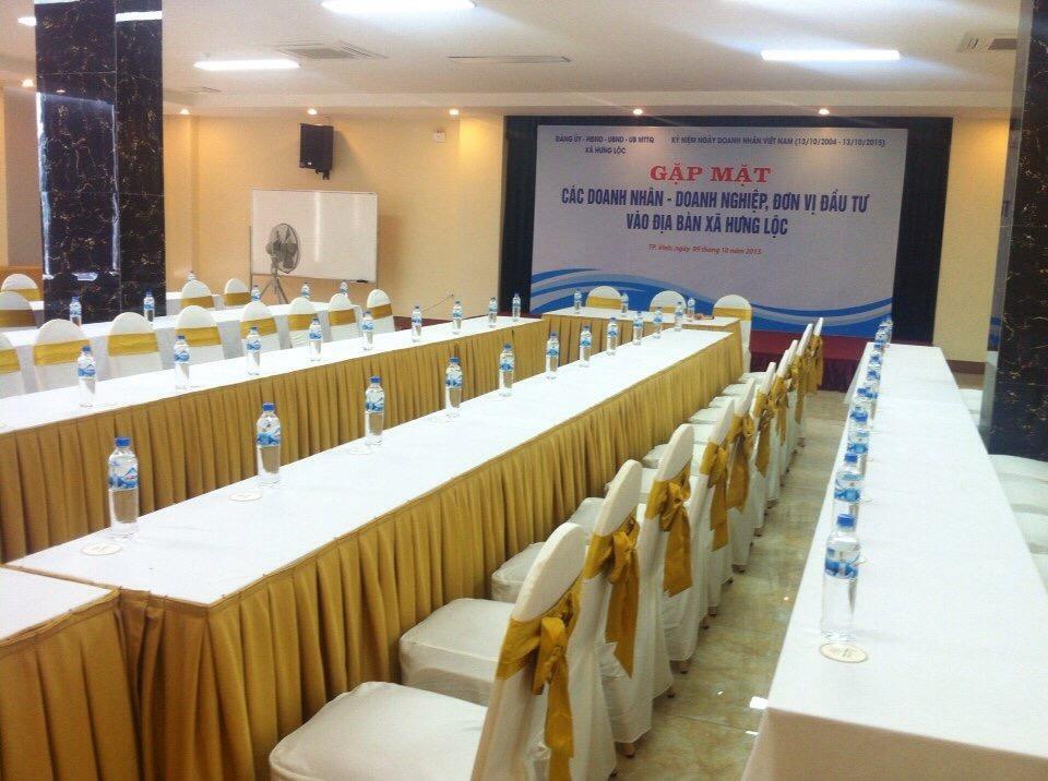 Vinh Plaza Hotel Esterno foto